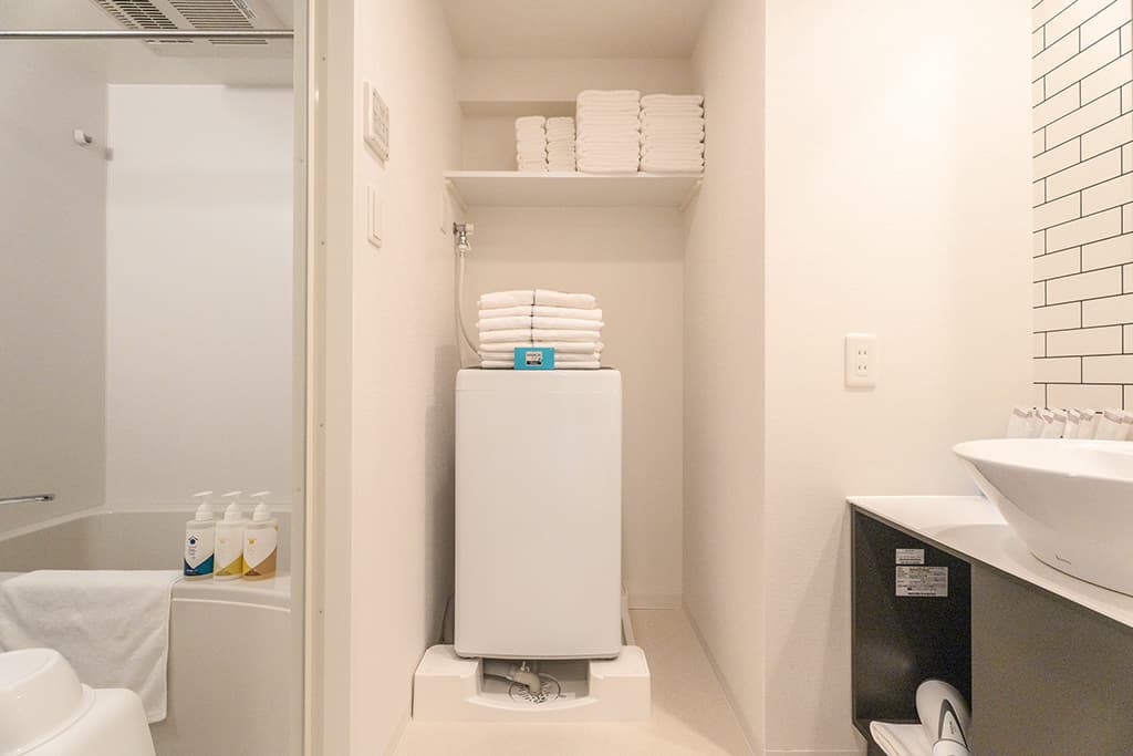 ダブルベッド×2 シングルベッド×1 ソファベッド×1/48.0平米【禁煙】