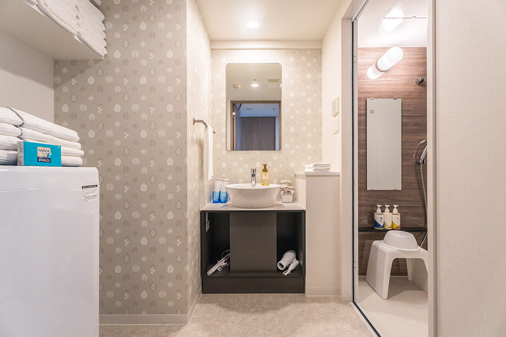 雙人床×2＋沙發床×1【禁煙】